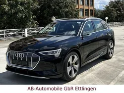 Mythosschwarz Gebraucht 2022 Audi e-tron Advanced SUV | 43.900 € (Fairer Preis)