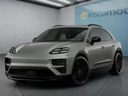 Grün Neu 2025 Porsche Macan Turbo SUV | 151.699 € (Teuer)