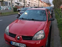 Rot Gebraucht 2008 Renault Clio II Authentique Limousine | 1.499 € (Superpreis)