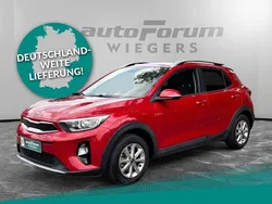 Rot Gebraucht 2018 Kia Stonic Vision SUV | 13.381 € (Fairer Preis)