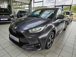 Marlingrau metallic Gebraucht 2024 Toyota Yaris Hybrid Team Kleinwagen | 23.990 € (Fairer Preis)