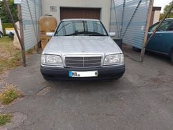 Silber Gebraucht 1994 Mercedes C220 Classic Limousine | 5.099 €