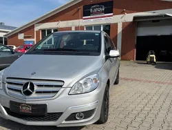 Silber Gebraucht 2010 Mercedes B200 Van / Kleinbus | 6.999 € (Fairer Preis)