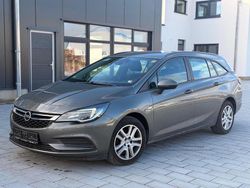 Grau Gebraucht 2017 Opel Astra Edition Kombi | 4.590 € (Etwas zu teuer)