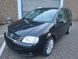 Schwarz Gebraucht 2005 VW Touran Highline Van / Kleinbus | 2.500 € (Fairer Preis)