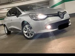Silber Gebraucht 2015 Renault Clio IV Kleinwagen | 9.000 € (Etwas zu teuer)