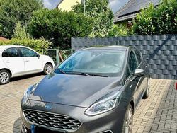 Grau Gebraucht 2018 Ford Fiesta Vignale Kleinwagen | 15.000 € (Etwas zu teuer)