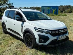 Weiß Gebraucht 2023 Dacia Jogger Extreme Van / Kleinbus | 15.900 € (Superpreis)