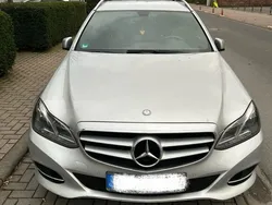 Silber Gebraucht 2013 Mercedes E200 Avantgarde Kombi | 15.750 € (Guter Preis)