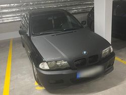 Schwarz Gebraucht 1999 BMW 323 Limousine | 2.580 € (Superpreis)