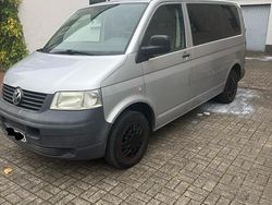 Silber Gebraucht 2009 VW Caravelle Van / Kleinbus | 4.000 €