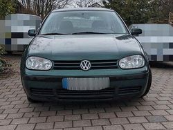 Grün Gebraucht 1998 VW Golf IV Basis Limousine | 500 € (Guter Preis)
