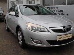 Silber Gebraucht 2011 Opel Astra Selection Kombi | 4.000 € (Fairer Preis)