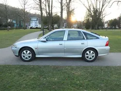 Silber Gebraucht 2001 Opel Vectra Limousine | 1.200 € (Fairer Preis)