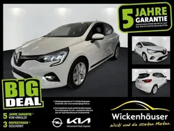 Gletscherweiss Gebraucht 2021 Renault Clio V SE Limousine | 10.790 € (Fairer Preis)