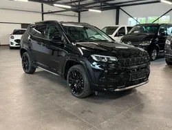 Black clear coat Gebraucht 2024 Jeep Compass SUV | 23.990 € (Superpreis)