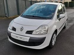 Weiß Gebraucht 2013 Renault Grand Modus Van / Kleinbus | 4.290 € (Fairer Preis)