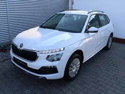 Candyweiss Neu 2024 Skoda Kamiq Selection SUV | 21.740 € (Guter Preis)