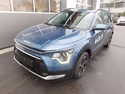 Mineralblau Neu 2024 Kia Niro 2 SUV | 33.890 € (Fairer Preis)