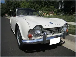 Weiß Gebraucht 1963 Triumph TR4 Cabrio | 26.900 €