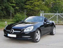 Schwarz Gebraucht 2011 Mercedes SLK200 Cabrio | 15.500 € (Teuer)