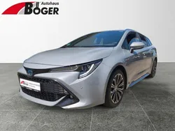 Manhattangrau metallic Gebraucht 2021 Toyota Corolla Team Kombi | 25.980 € (Fairer Preis)