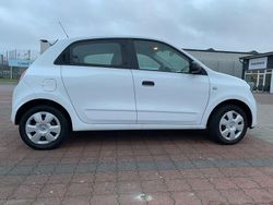 Grau Gebraucht 2018 Renault Twingo SE Kleinwagen | 7.452 € (Guter Preis)