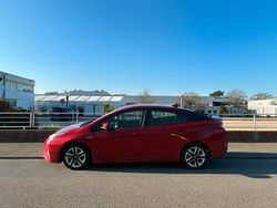 Rot Gebraucht 2016 Toyota Prius Kombi | 14.500 €