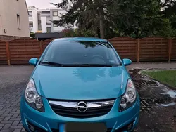 Blau Gebraucht 2010 Opel Corsa Kleinwagen | 3.500 € (Etwas zu teuer)