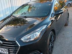 Schwarz Gebraucht 2015 Hyundai i40 Kombi | 9.000 € (Fairer Preis)