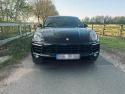Schwarz Gebraucht 2014 Porsche Macan SUV | 27.999 € (Teuer)