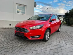 Rot Gebraucht 2017 Ford Focus Kombi | 5.999 € (Superpreis)