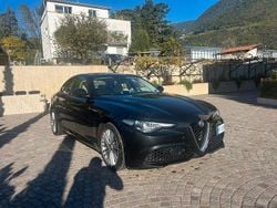 Schwarz Gebraucht 2017 Alfa Romeo Giulia Super Limousine | 15.900 € (Fairer Preis)