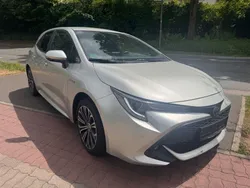 Silber Gebraucht 2021 Toyota Corolla Hybrid Team Limousine | 16.500 € (Fairer Preis)