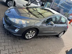 Grau Gebraucht 2009 Peugeot 308 Limousine | 2.500 € (Fairer Preis)