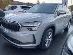 Graphitegrau metallic Neu 2025 Skoda Kodiaq Selection SUV | 48.445 € (Guter Preis)