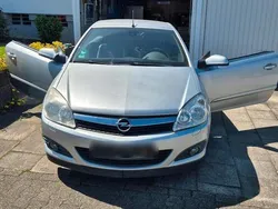 Silber Gebraucht 2008 Opel Astra Cabriolet Cabrio | 2.250 € (Guter Preis)