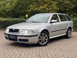 Schwarz Gebraucht 2003 Skoda Octavia Kombi | 1.999 € (Guter Preis)