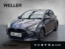 Grau Gebraucht 2022 Toyota Yaris Hybrid Team Kleinwagen | 20.990 € (Fairer Preis)