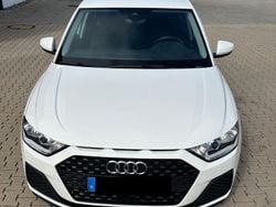 Weiß Gebraucht 2021 Audi A1 Sportback Comfort Kleinwagen | 16.950 € (Superpreis)