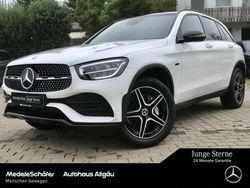 Unilack polarweiß Gebraucht 2021 Mercedes GLC300e AMG SUV | 39.869 € (Teuer)