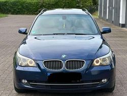 Blau Gebraucht 2009 BMW 530 Exclusive Kombi | 9.750 € (Teuer)
