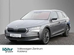 Graphitegrau metallic Gebraucht 2024 Skoda Octavia Selection Kombi | 32.480 € (Superpreis)