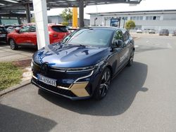 Blau + schwarz Gebraucht 2022 Renault Mégane Iconic Limousine | 33.980 € (Fairer Preis)