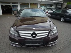 Cupritbraun metalliclack Gebraucht 2012 Mercedes C220 Kombi | 9.999 €