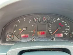 Grau Gebraucht 1999 Audi A6 Limousine | 2.000 € (Fairer Preis)