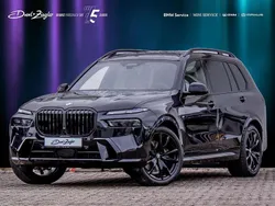 Saphirschwarz metallic Gebraucht 2025 BMW X7 M Sport SUV | 105.990 €