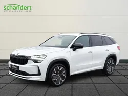 Moonweiß metallic (weiß) metallic Gebraucht 2024 Skoda Kodiaq SportLine SUV | 48.770 € (Teuer)