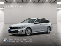 Grau Gebraucht 2024 BMW 330e M Sport Kombi | 47.206 € (Etwas zu teuer)