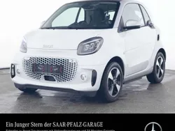 Bodypanels in white Gebraucht 2024 Smart ForTwo Electric Drive Exclusive Coupé | 14.850 € (Guter Preis)